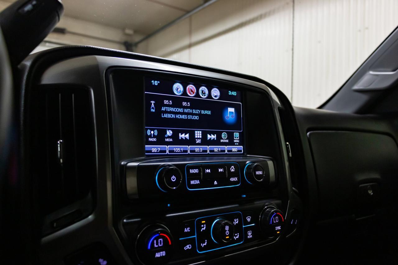 2018 Chevrolet Silverado 1500 4x4 Crew Cab LT Z71 BCam Red Deer AB