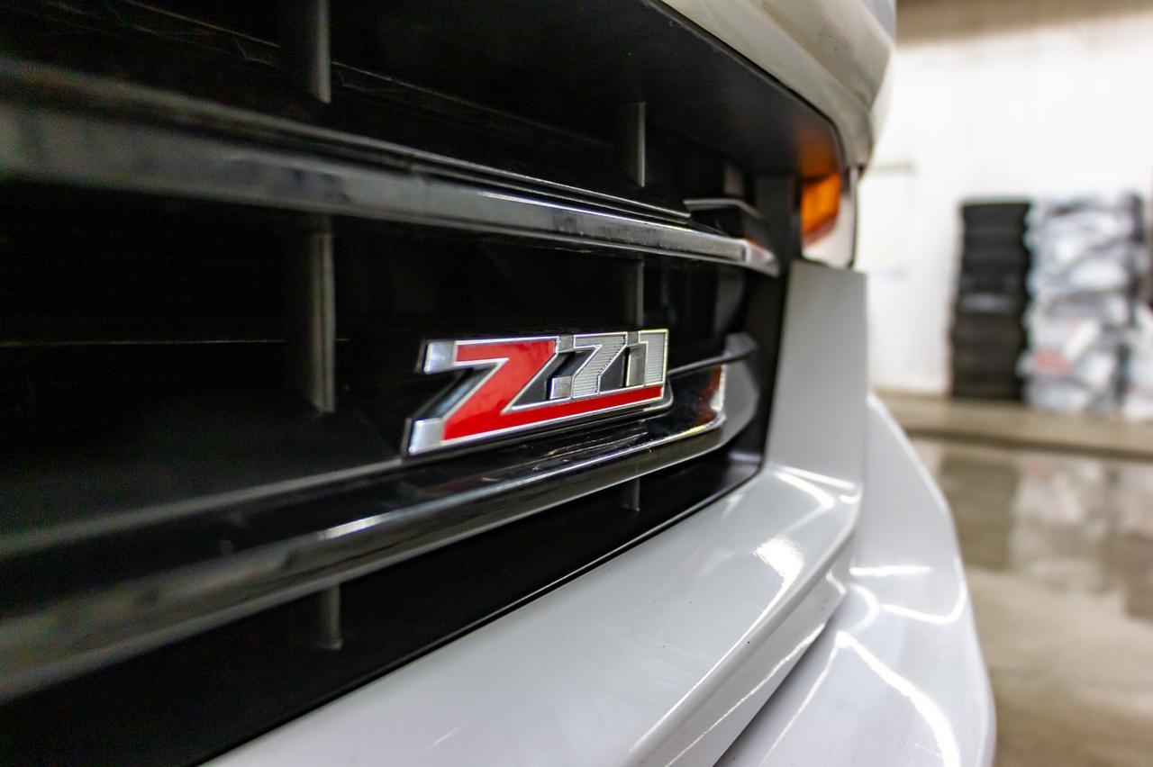 2018 Chevrolet Silverado 1500 4x4 Crew Cab LT Z71 BCam Red Deer AB