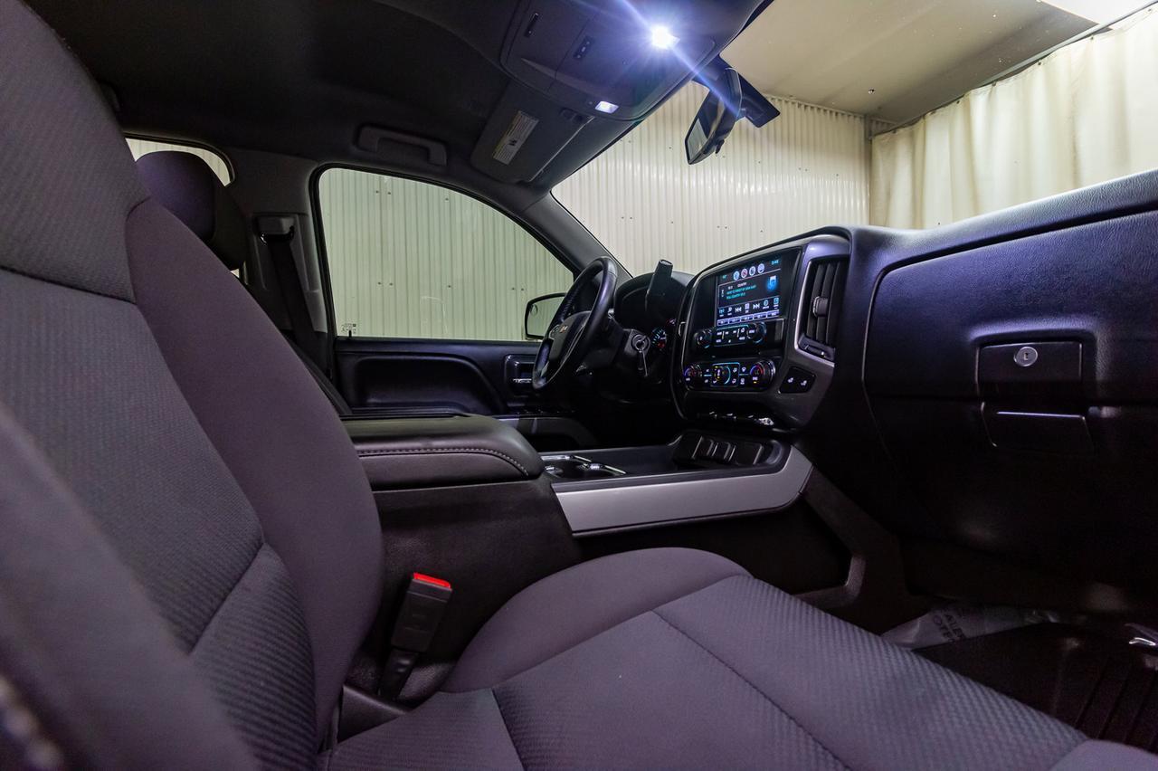 2018 Chevrolet Silverado 1500 4x4 Crew Cab LT Z71 BCam Red Deer AB