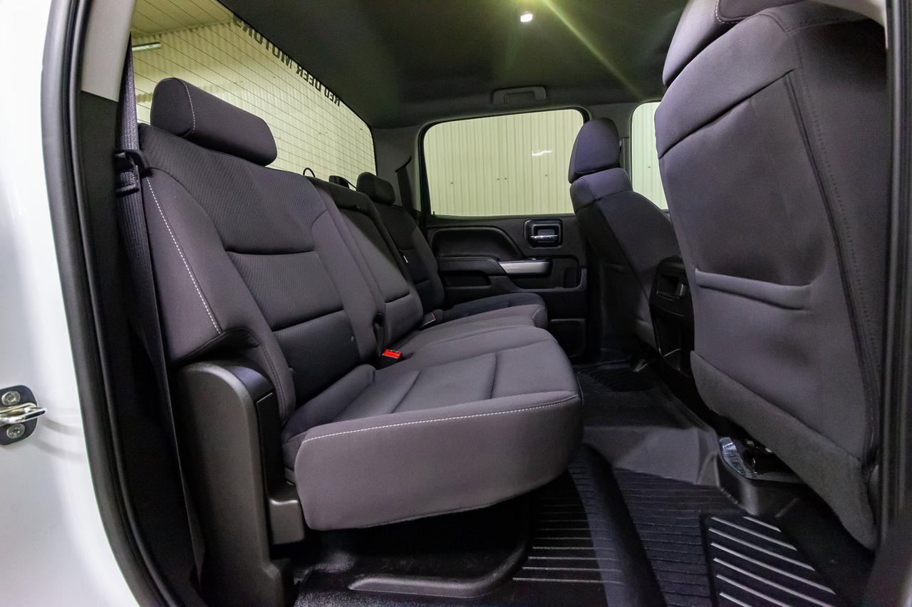 2018 Chevrolet Silverado 1500 4x4 Crew Cab LT Z71 BCam Red Deer AB