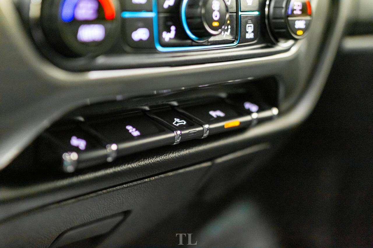 2018 Chevrolet Silverado 1500 4x4 Crew Cab LT Z71 BCam Red Deer AB