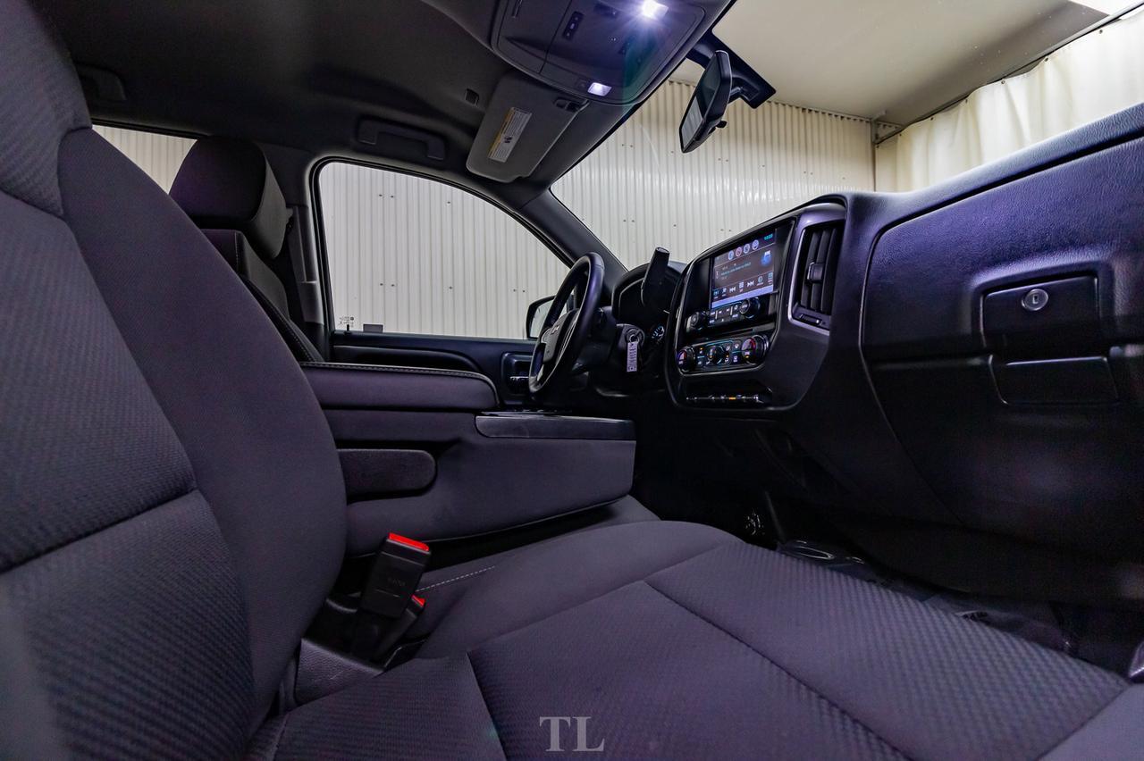 2018 Chevrolet Silverado 1500 4x4 Crew Cab LT Z71 BCam Red Deer AB