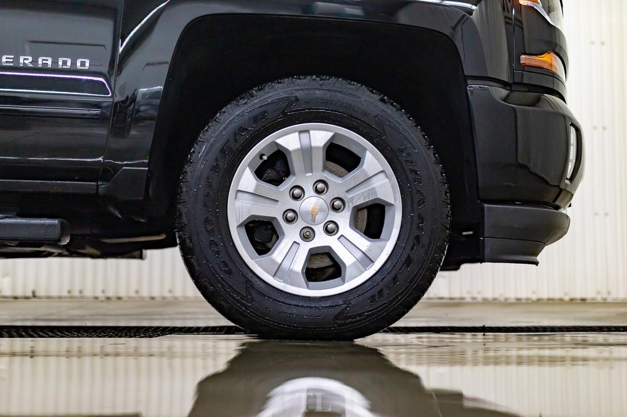 2018 Chevrolet Silverado 1500 4x4 Crew Cab LT Z71 BCam Red Deer AB