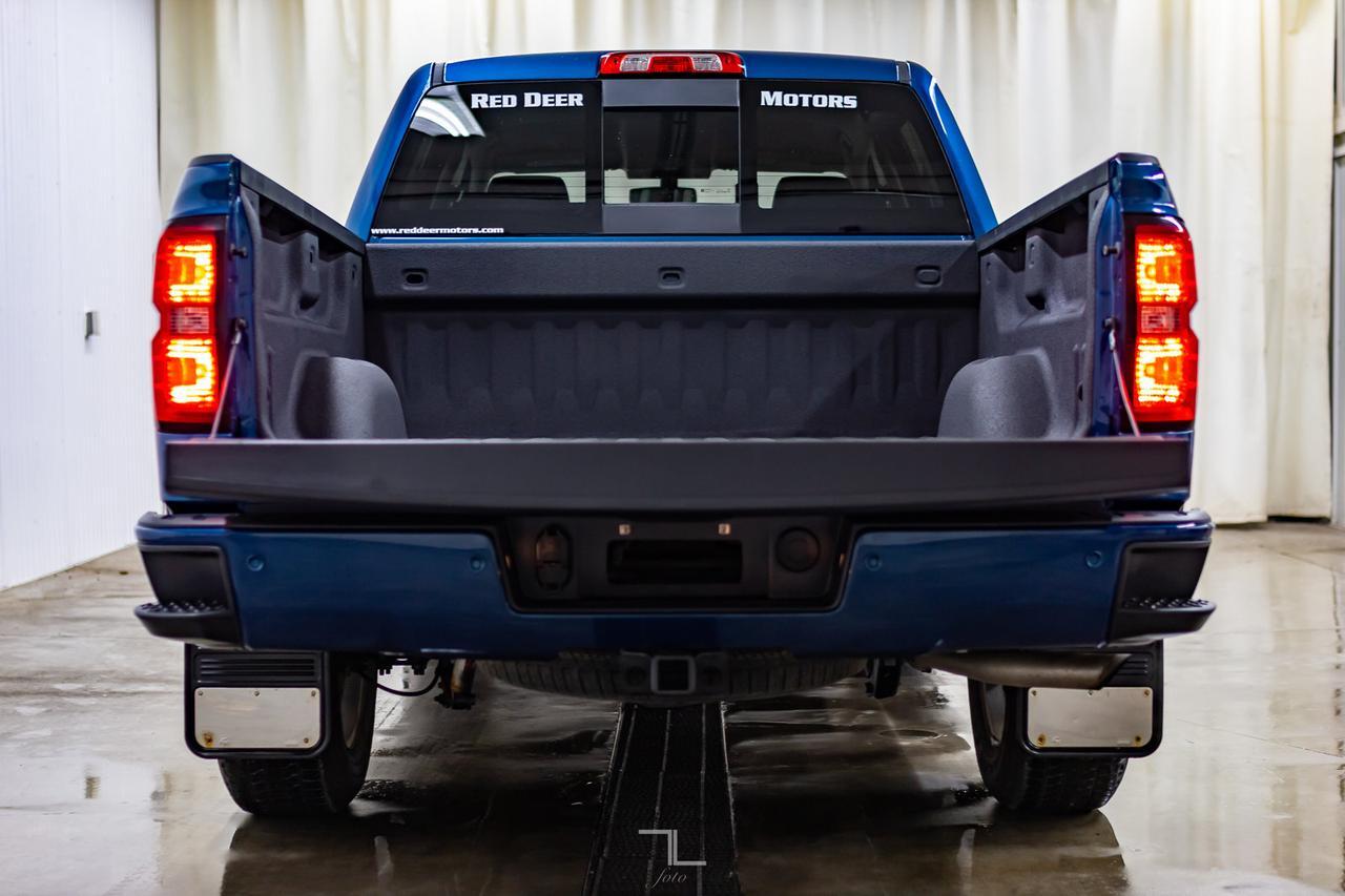 2018 Chevrolet Silverado 1500 4x4 Crew Cab LT Z71 BCam Red Deer AB