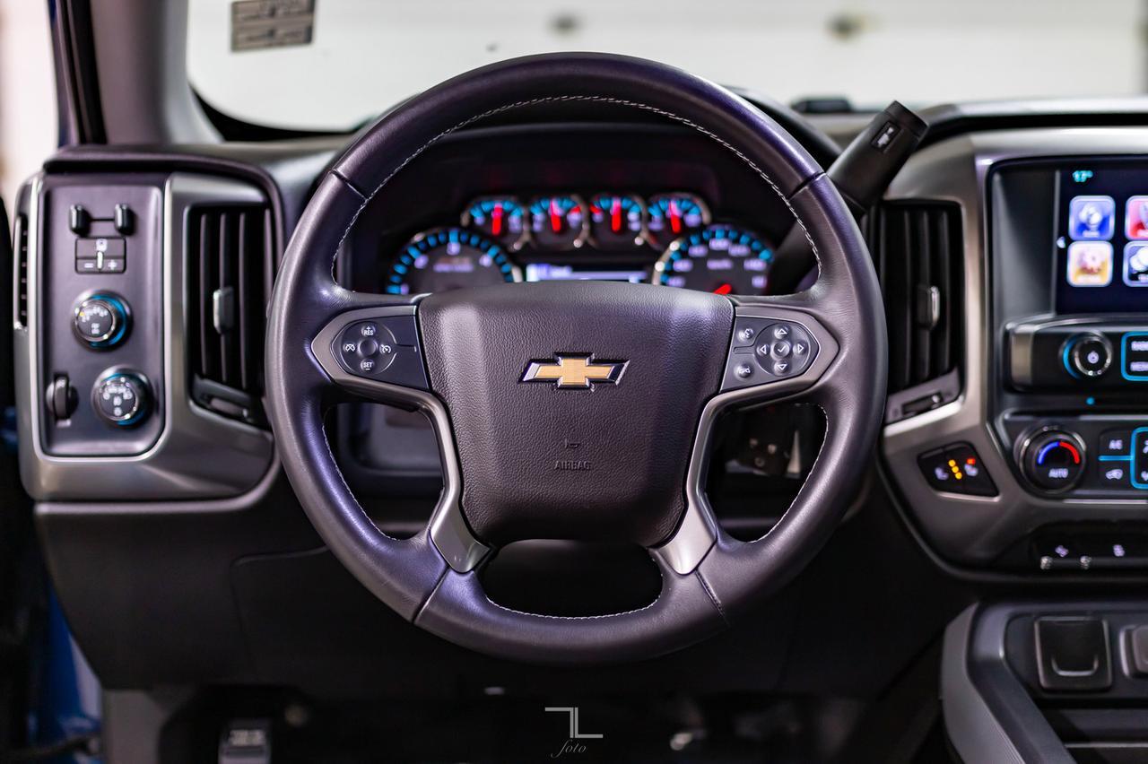 2018 Chevrolet Silverado 1500 4x4 Crew Cab LT Z71 BCam Red Deer AB