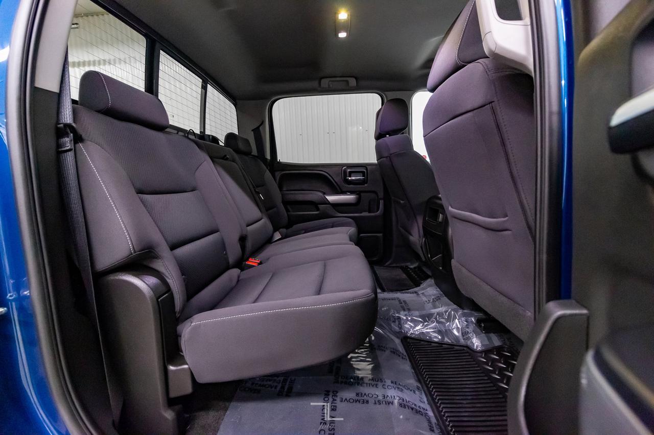 2018 Chevrolet Silverado 1500 4x4 Crew Cab LT Z71 BCam Red Deer AB