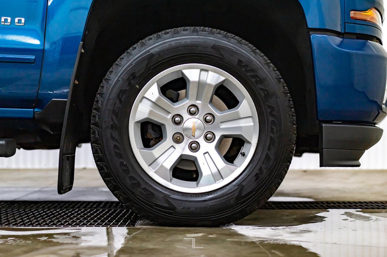 2018 Chevrolet Silverado 1500 4x4 Crew Cab LT Z71 BCam Red Deer AB