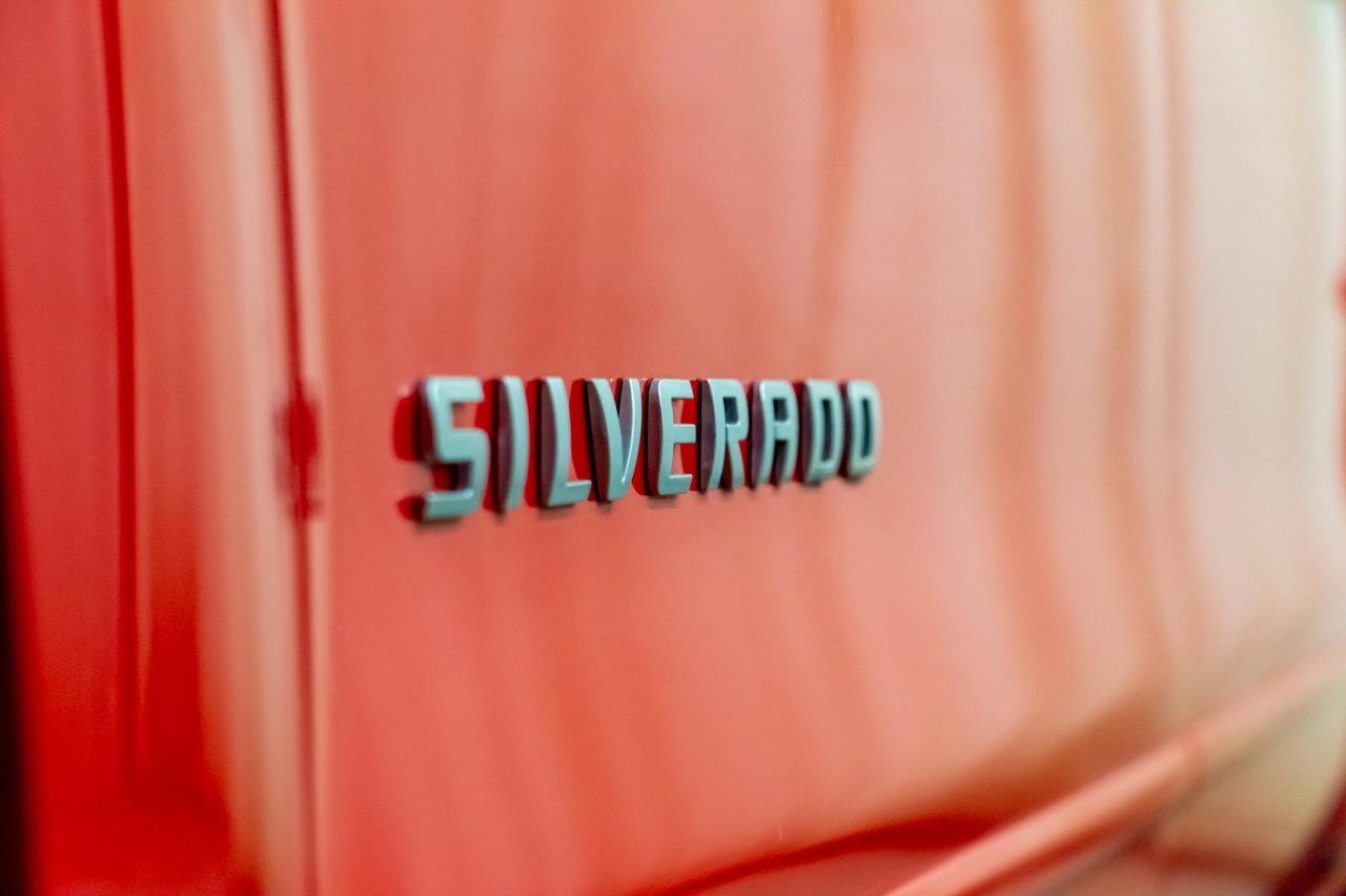 2018 Chevrolet Silverado 1500 4x4 Crew Cab LT Z71 BCam Red Deer AB