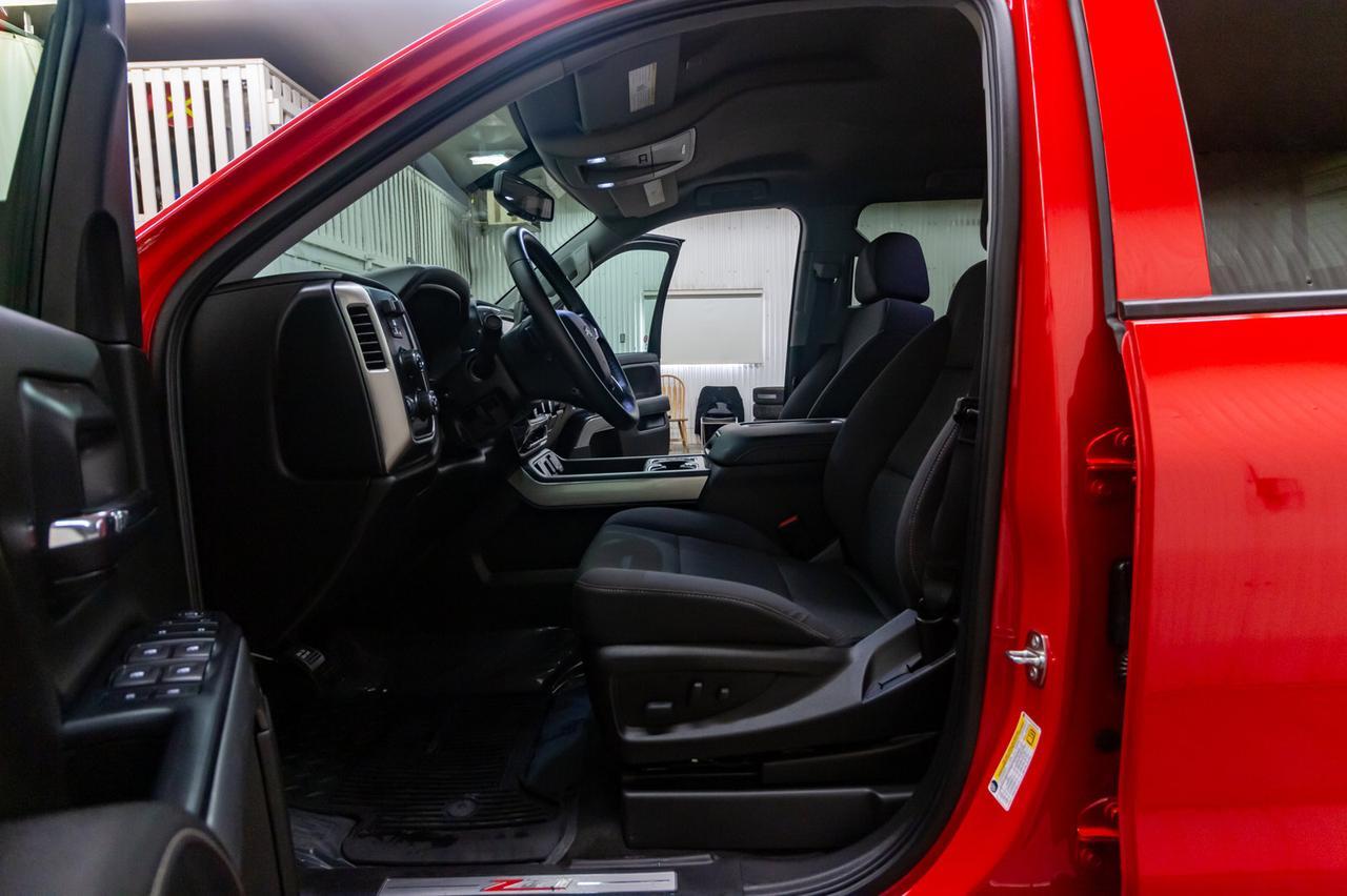 2018 Chevrolet Silverado 1500 4x4 Crew Cab LT Z71 BCam Red Deer AB