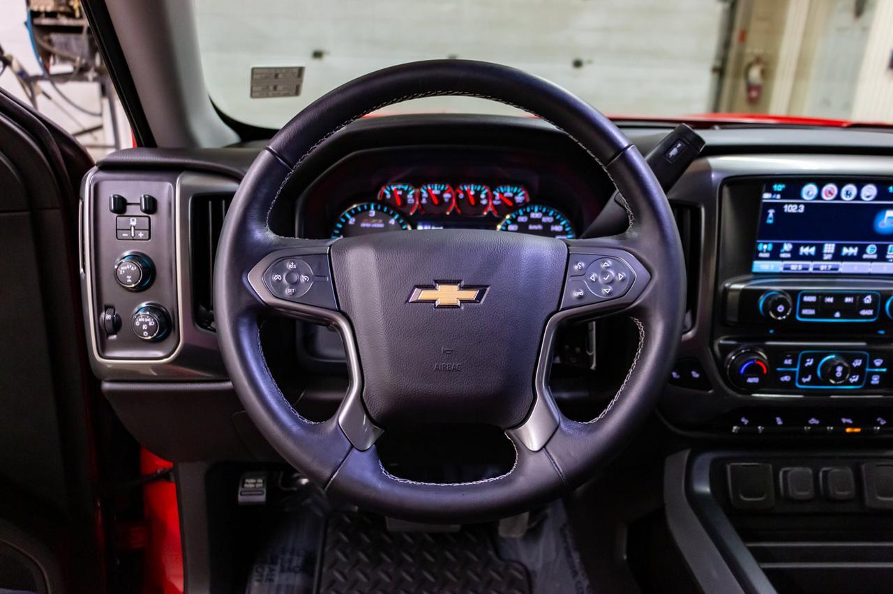 2018 Chevrolet Silverado 1500 4x4 Crew Cab LT Z71 BCam Red Deer AB