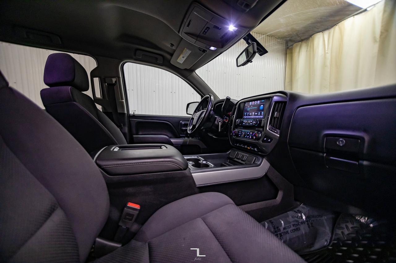 2018 Chevrolet Silverado 1500 4x4 Crew Cab LT Z71 BCam Red Deer AB