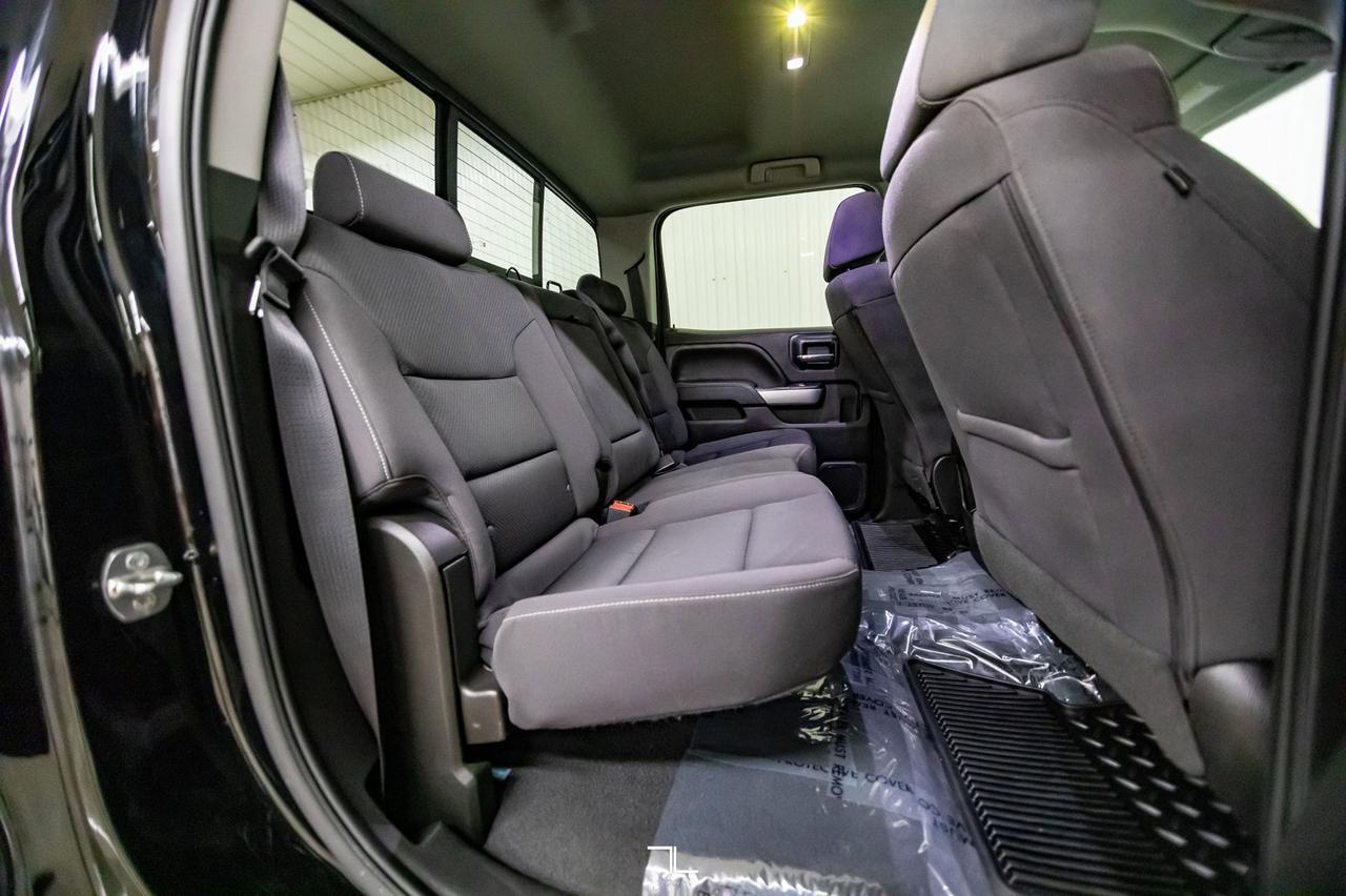 2018 Chevrolet Silverado 1500 4x4 Crew Cab LT Z71 BCam Red Deer AB