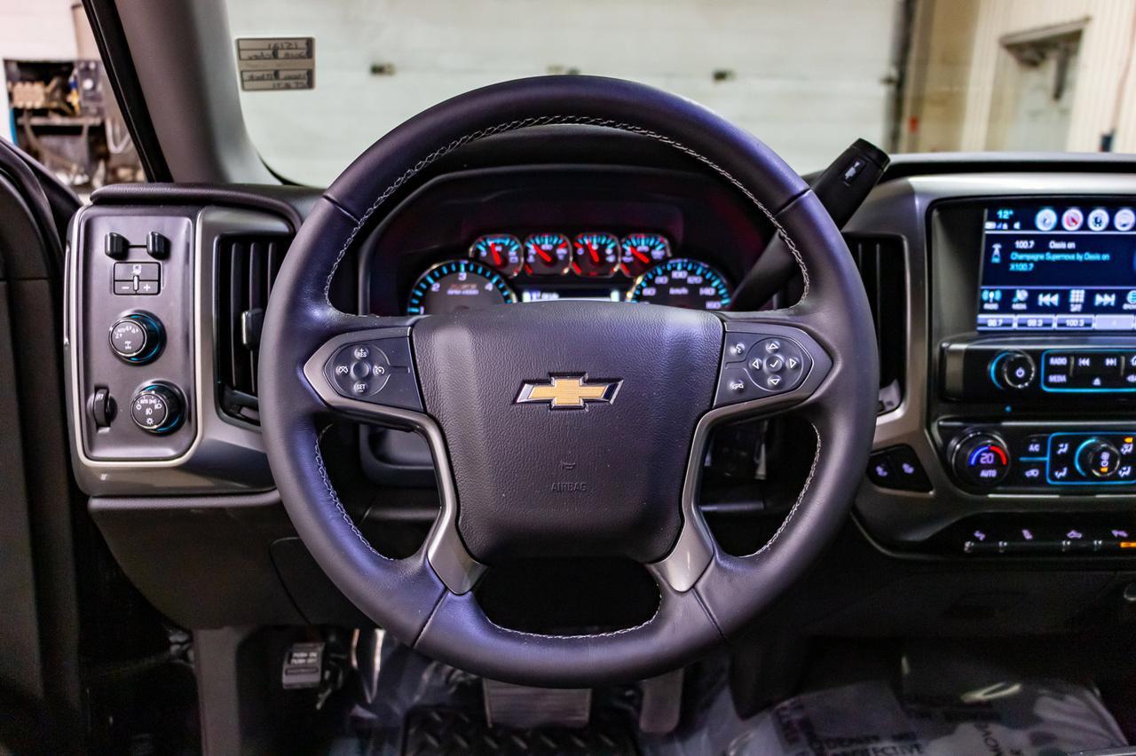 2018 Chevrolet Silverado 1500 4x4 Crew Cab LT Z71 Leather BCam Red Deer AB