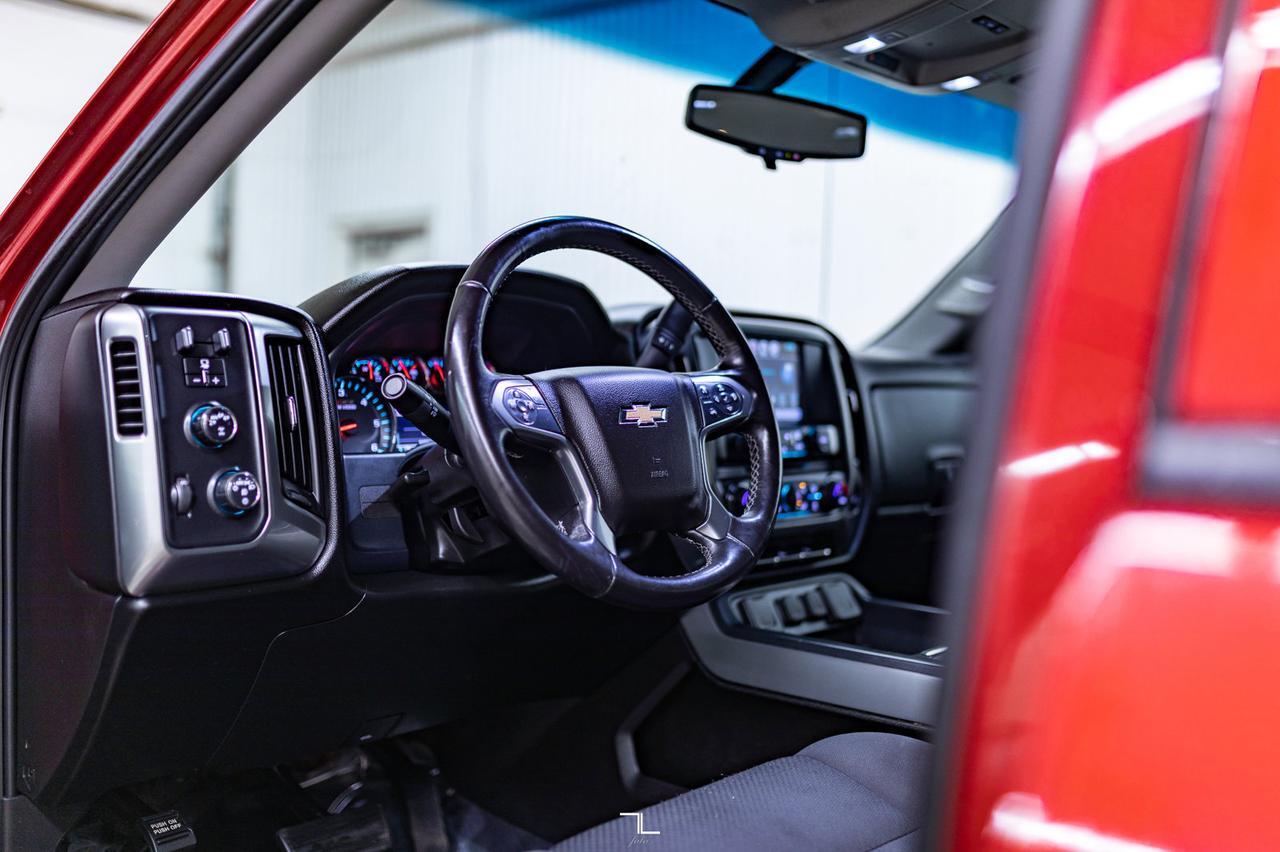 2018 Chevrolet Silverado 1500 4x4 Crew Cab LT Z71 Longbox BCam Red Deer AB