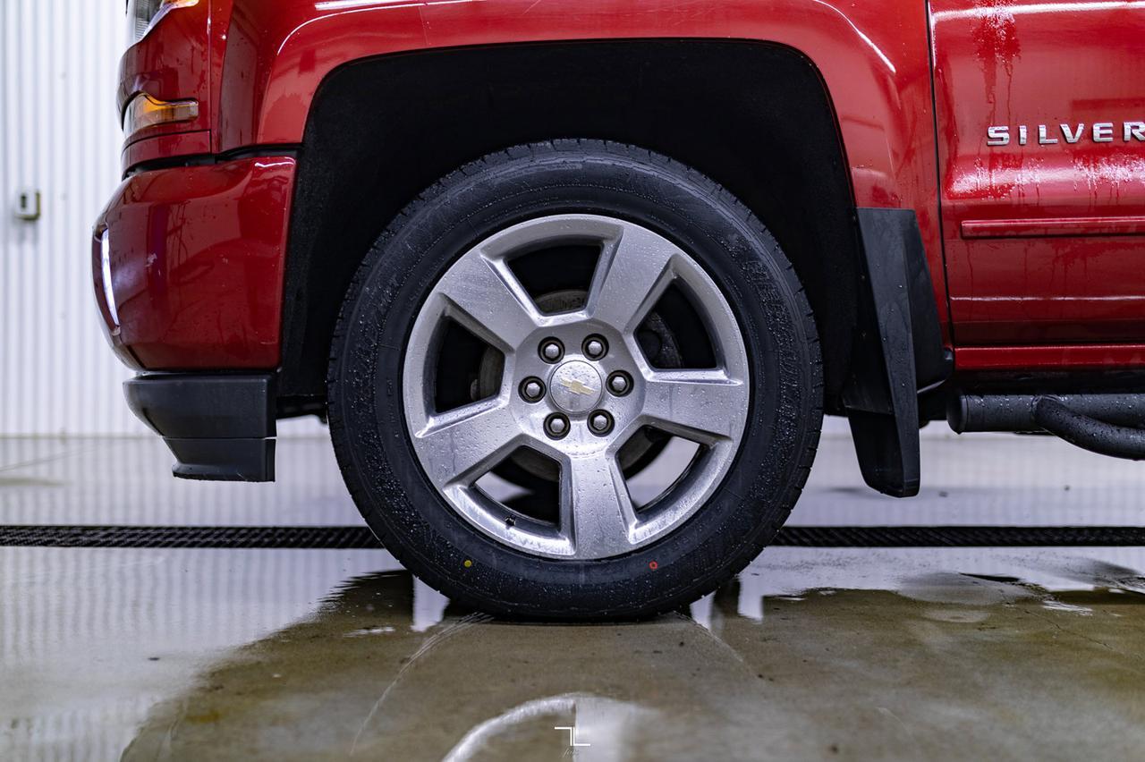 2018 Chevrolet Silverado 1500 4x4 Crew Cab LT Z71 Longbox BCam Red Deer AB