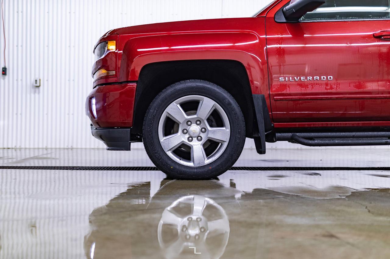 2018 Chevrolet Silverado 1500 4x4 Crew Cab LT Z71 Longbox BCam Red Deer AB
