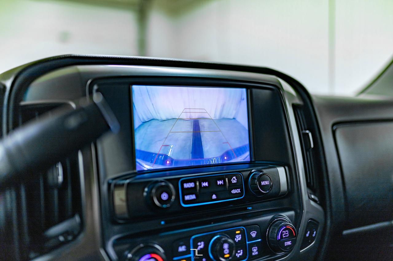 2018 Chevrolet Silverado 1500 4x4 Crew Cab LT Z71 Longbox BCam Red Deer AB