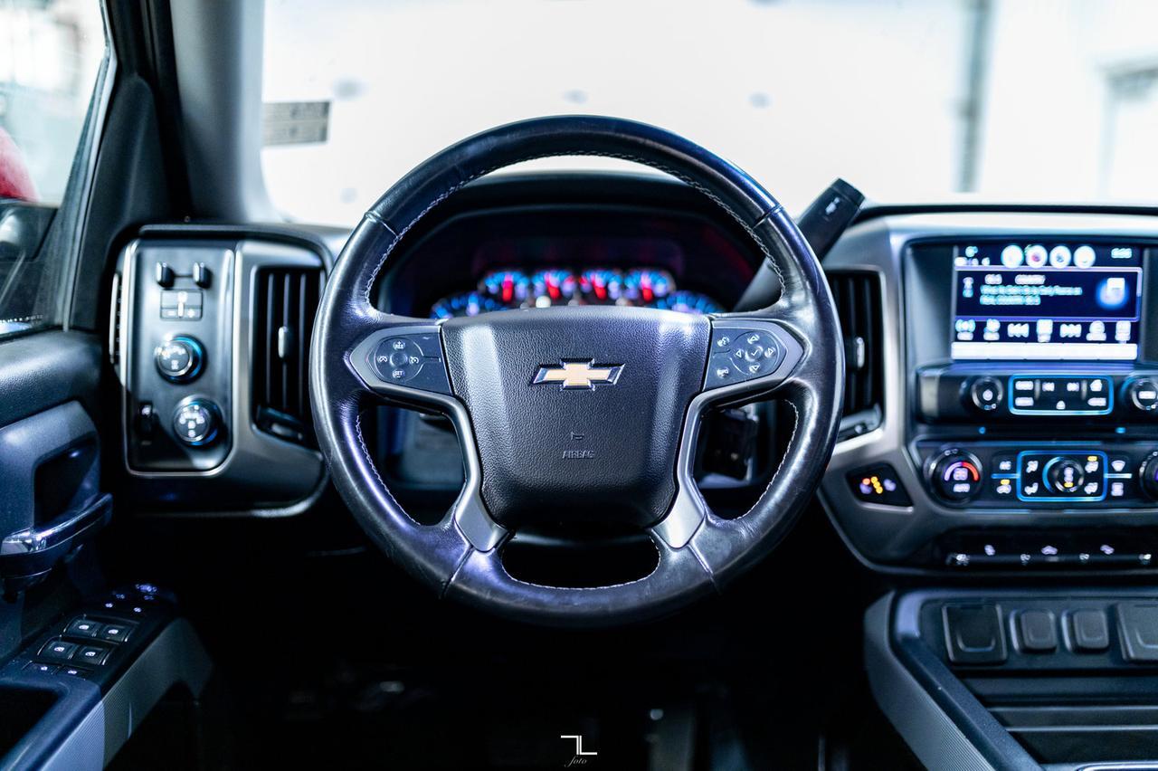 2018 Chevrolet Silverado 1500 4x4 Crew Cab LT Z71 Longbox BCam Red Deer AB