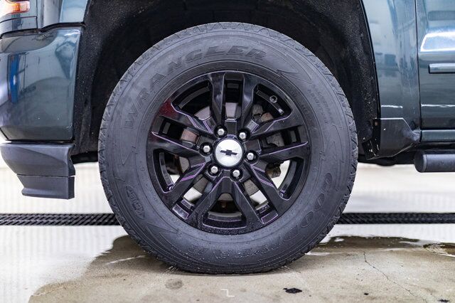 2018 Chevrolet Silverado 1500 4x4 Crew Cab LT Z71 PSeat BCam Red Deer AB