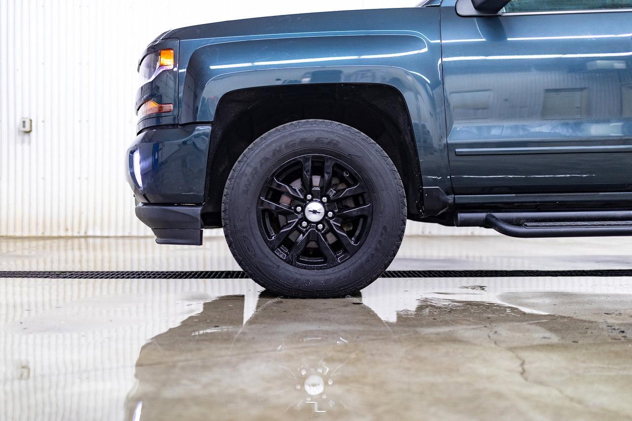 2018 Chevrolet Silverado 1500 4x4 Crew Cab LT Z71 PSeat BCam Red Deer AB