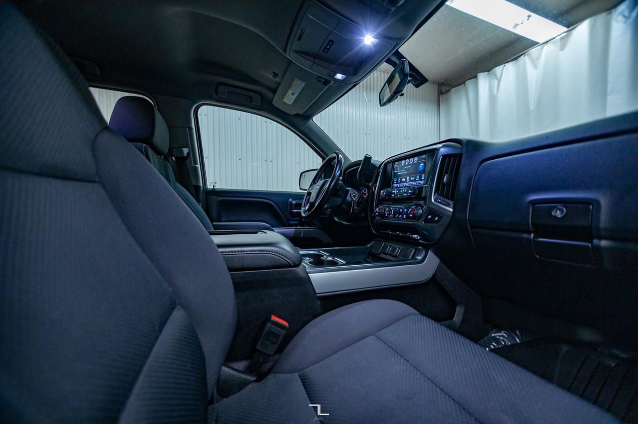 2018 Chevrolet Silverado 1500 4x4 Crew Cab LT Z71 PSeat BCam Red Deer AB