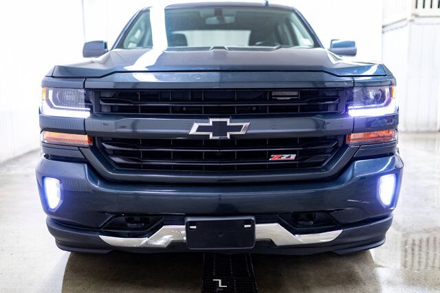 2018 Chevrolet Silverado 1500 4x4 Crew Cab LT Z71 PSeat BCam Red Deer AB