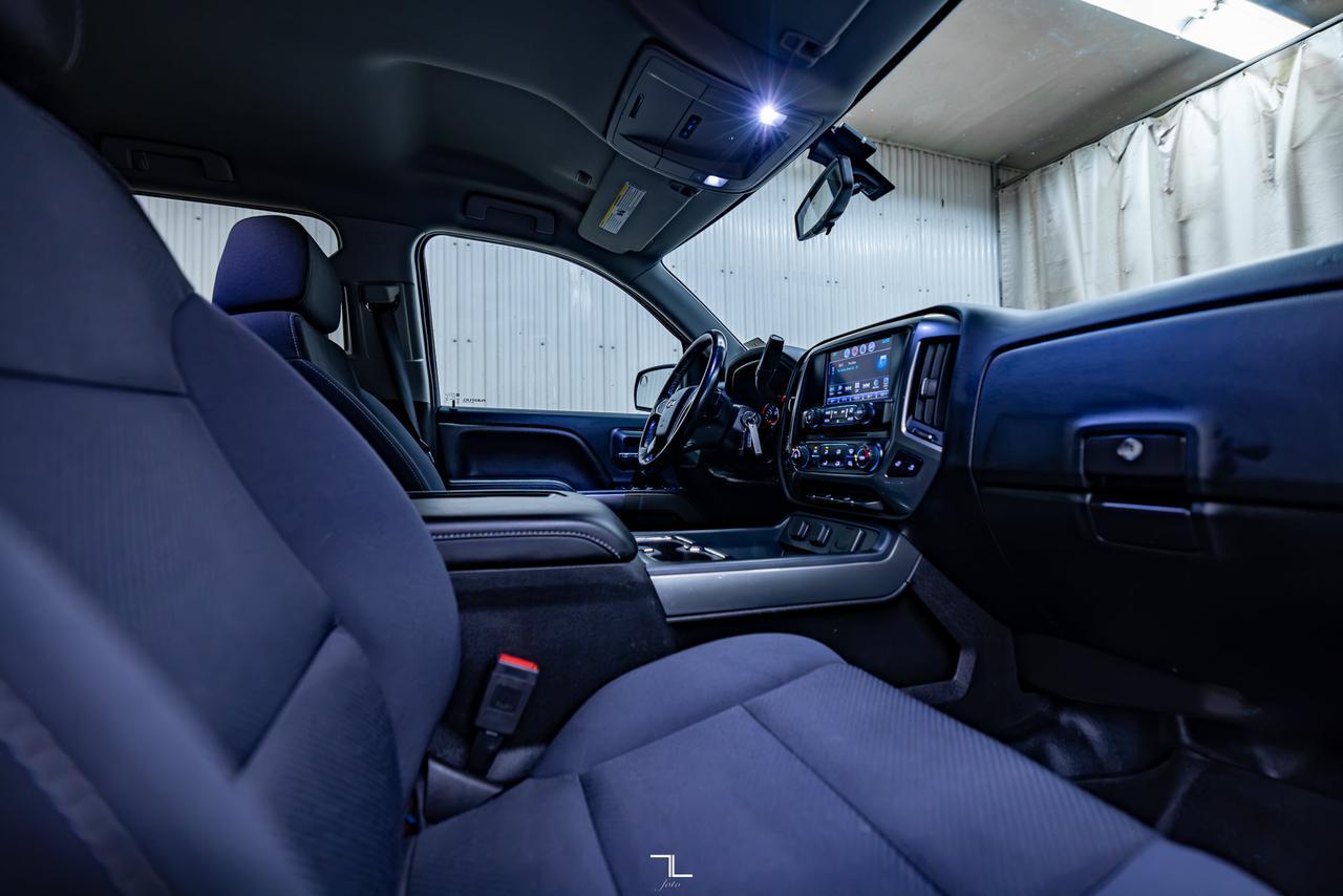 2018 Chevrolet Silverado 1500 4x4 Crew Cab LT Z71 PSeat BCam Red Deer AB