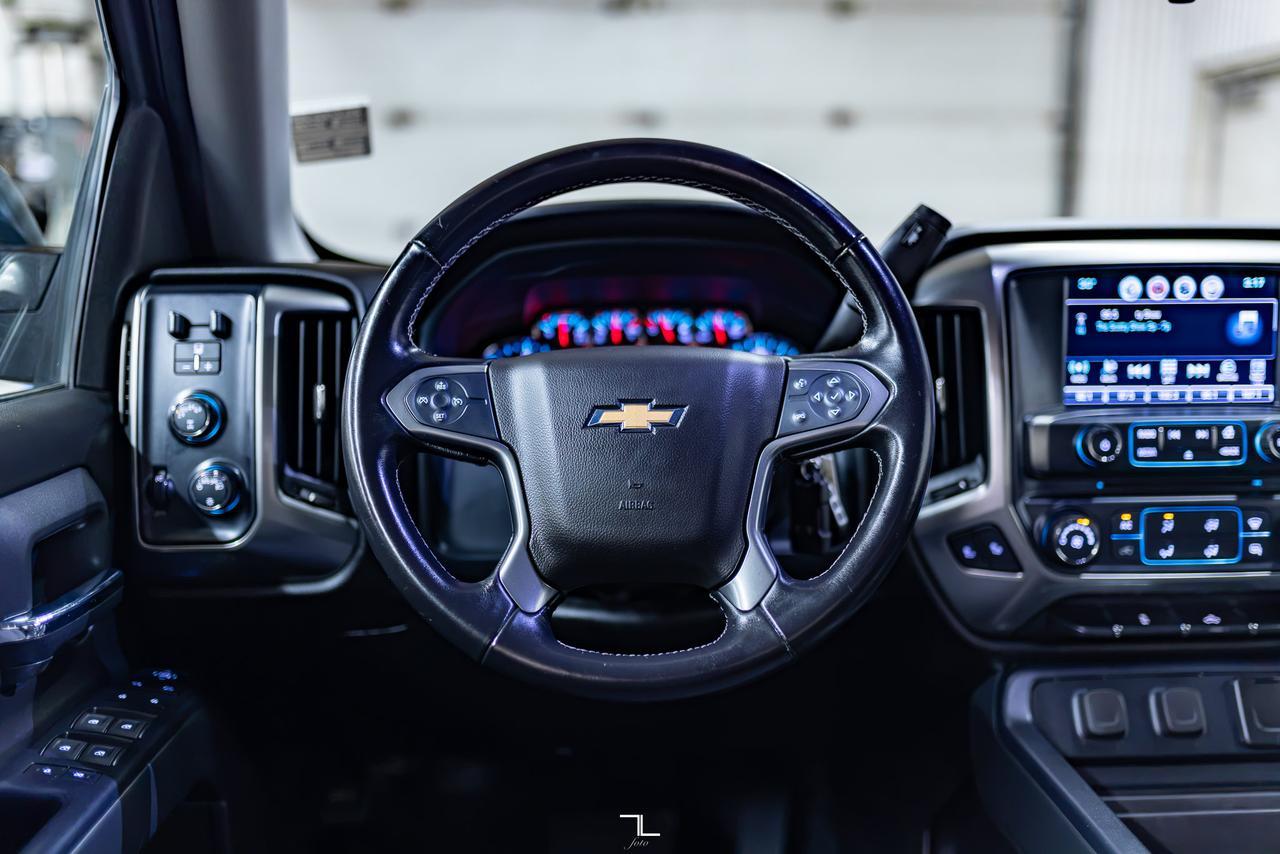 2018 Chevrolet Silverado 1500 4x4 Crew Cab LT Z71 PSeat BCam Red Deer AB