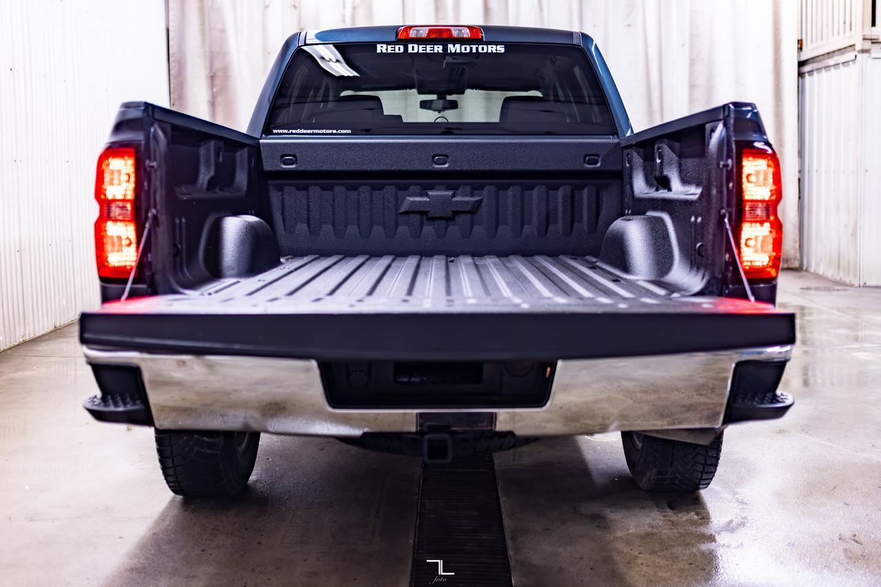 2018 Chevrolet Silverado 1500 4x4 Crew Cab LT Z71 PSeat BCam Red Deer AB