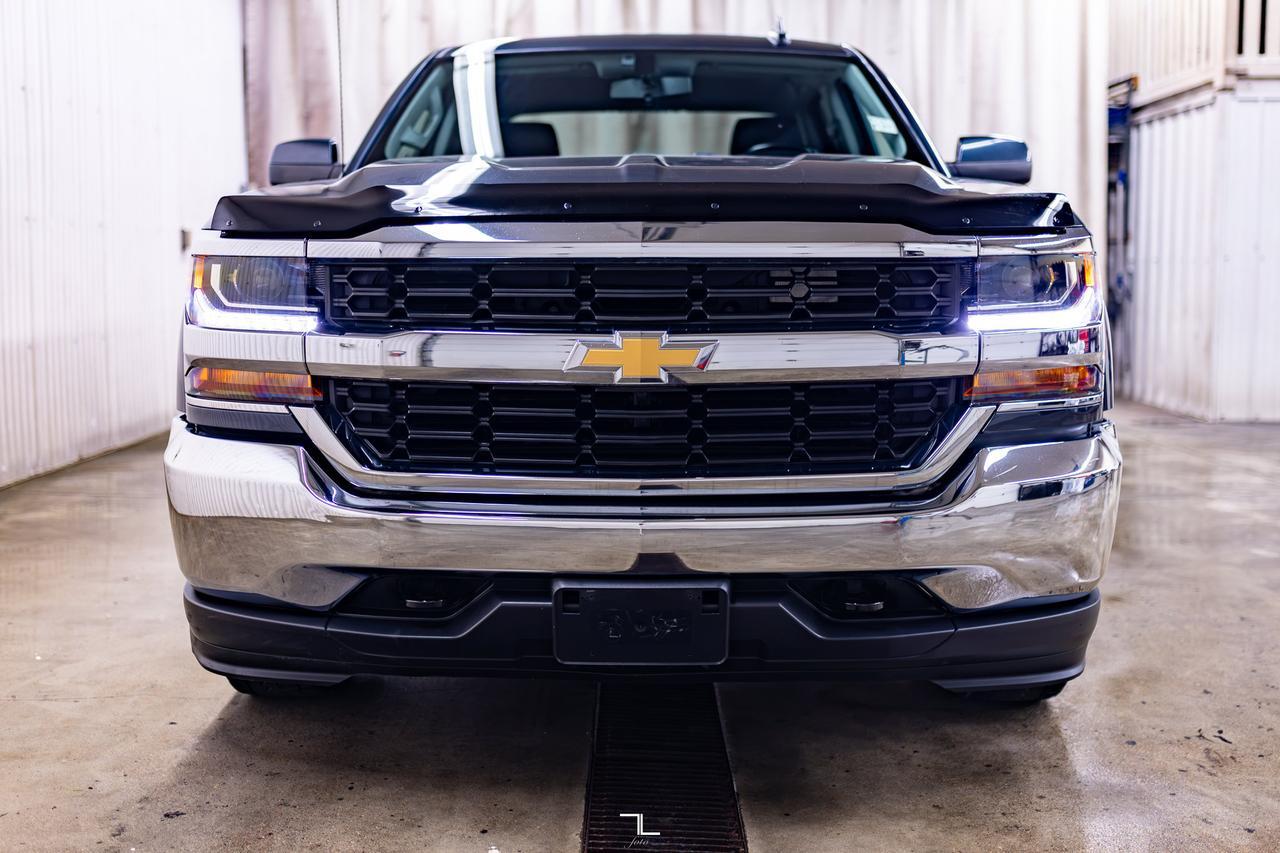2018 Chevrolet Silverado 1500 4x4 Crew Cab LT Z71 PSeat BCam Red Deer AB