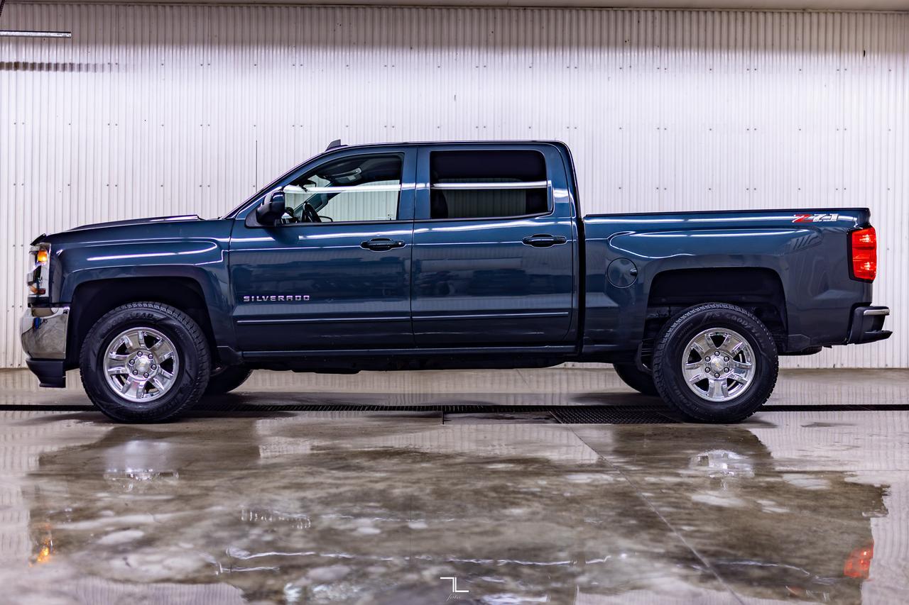 2018 Chevrolet Silverado 1500 4x4 Crew Cab LT Z71 PSeat BCam Red Deer AB