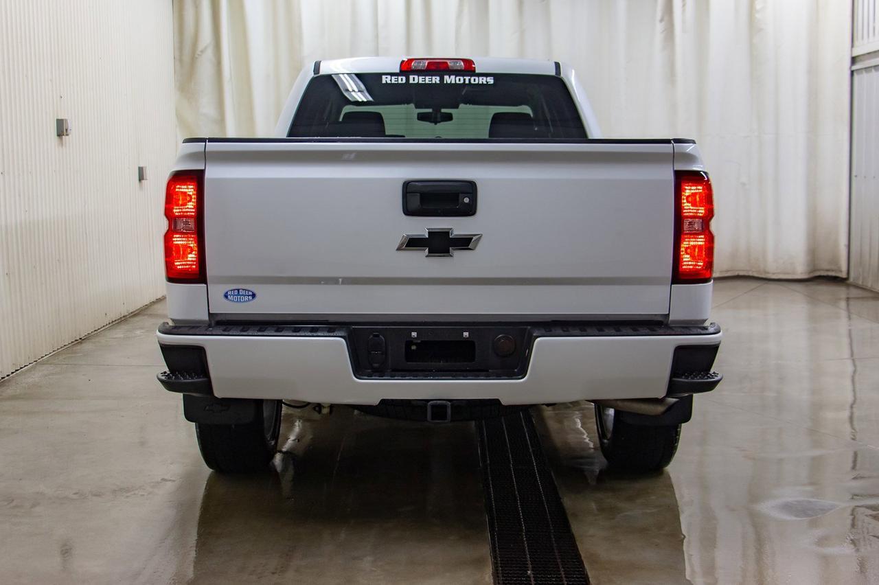 2018 Chevrolet Silverado 1500 4x4 Crew Cab LT Z71 Red Deer AB