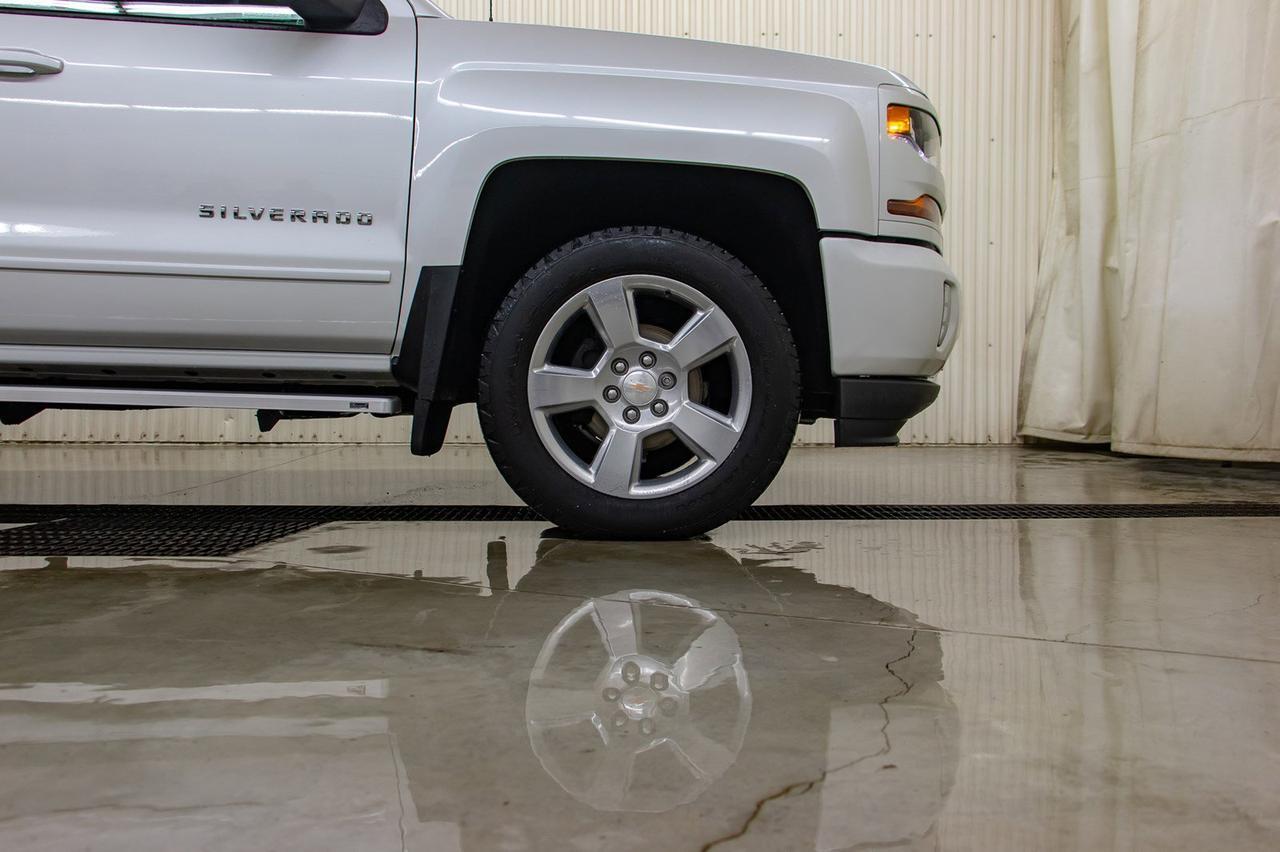 2018 Chevrolet Silverado 1500 4x4 Crew Cab LT Z71 Red Deer AB