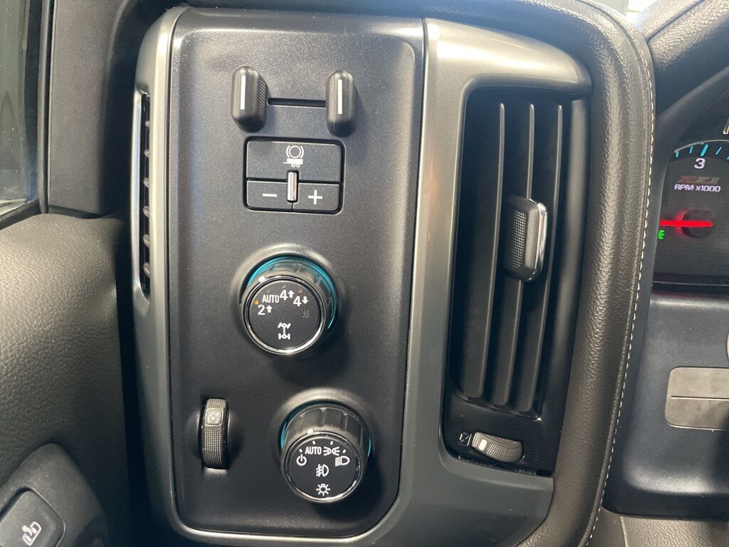 2018 Chevrolet Silverado 1500 4x4 Crew Cab LTZ Minocqua WI