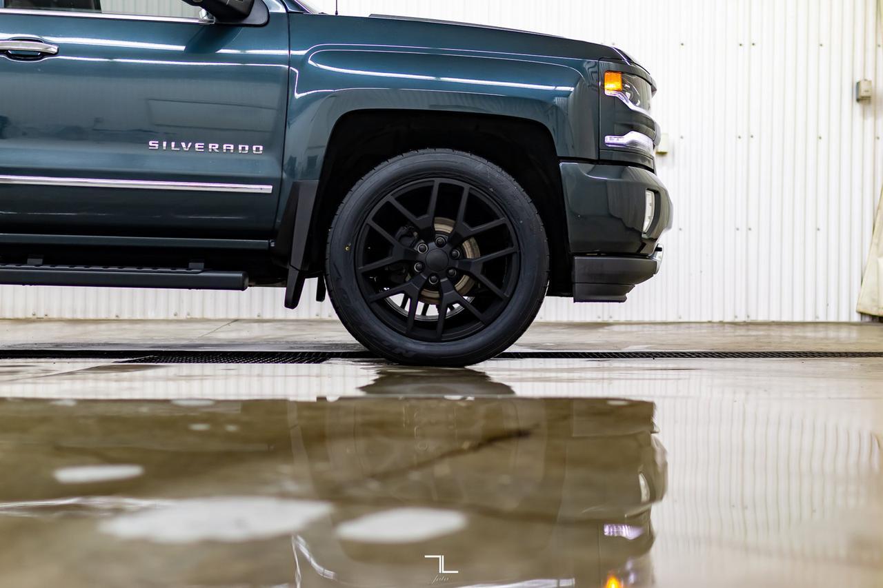 2018 Chevrolet Silverado 1500 4x4 Crew Cab LTZ Leather BCam Red Deer AB
