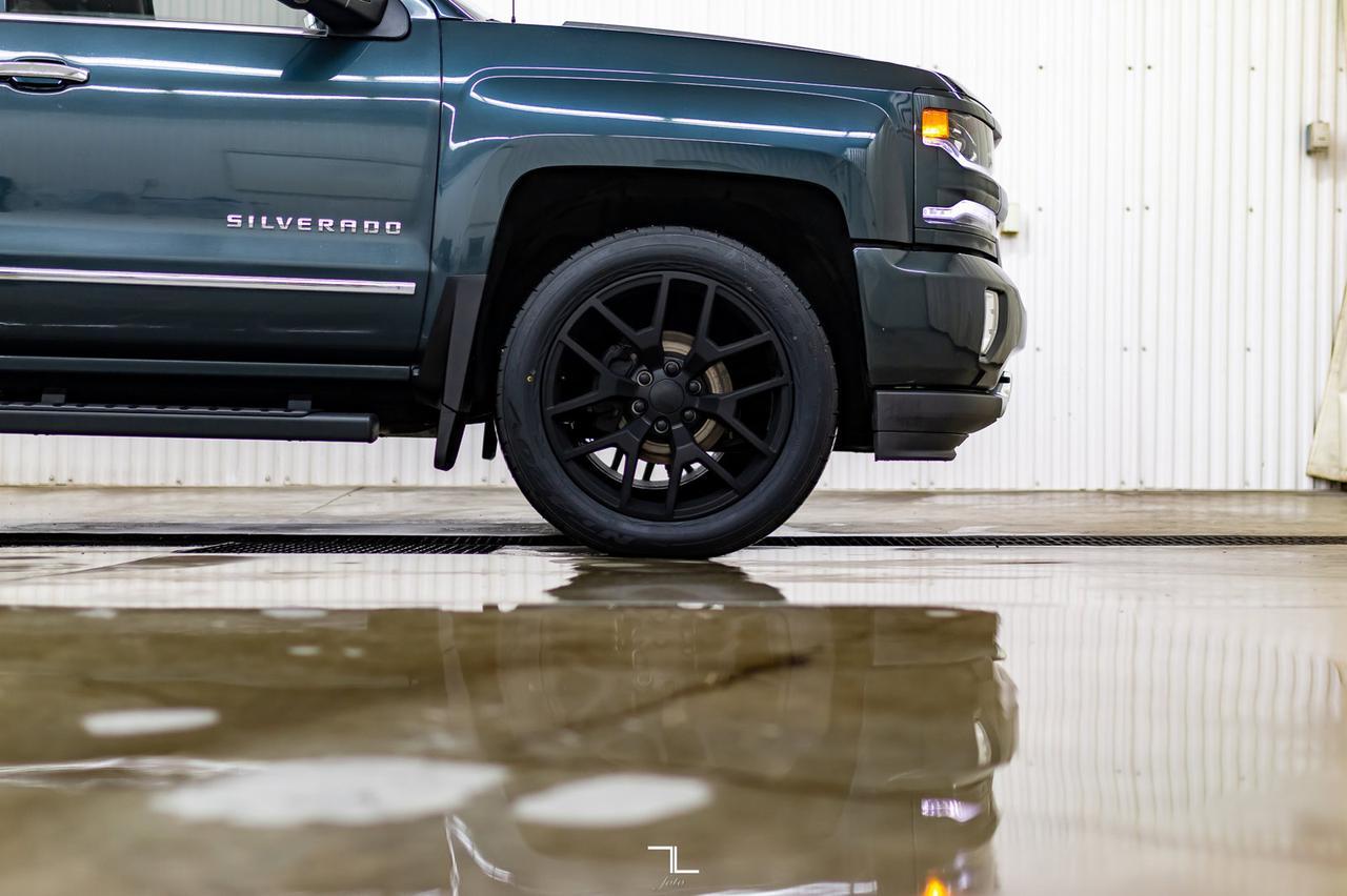 2018 Chevrolet Silverado 1500 4x4 Crew Cab LTZ Leather BCam Red Deer AB