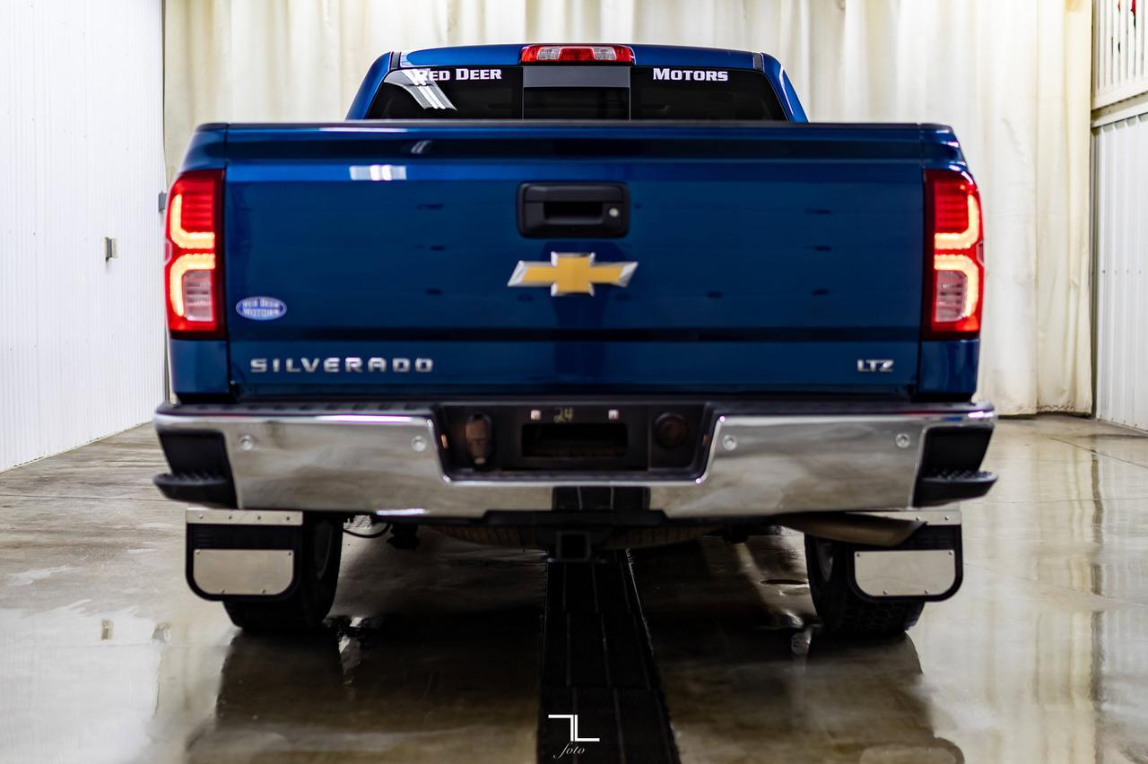 2018 Chevrolet Silverado 1500 4x4 Crew Cab LTZ Leather Roof BCam Red Deer AB