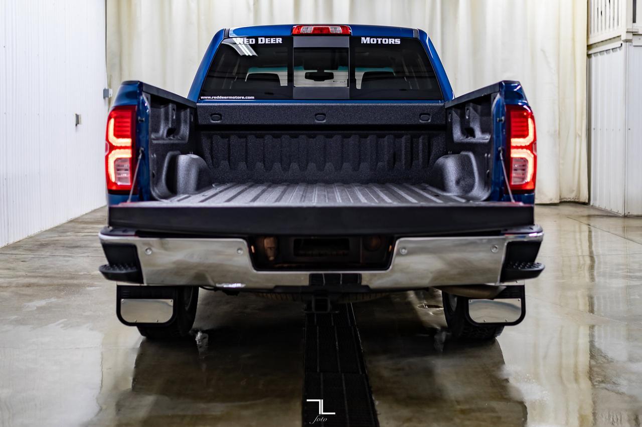 2018 Chevrolet Silverado 1500 4x4 Crew Cab LTZ Leather Roof BCam Red Deer AB