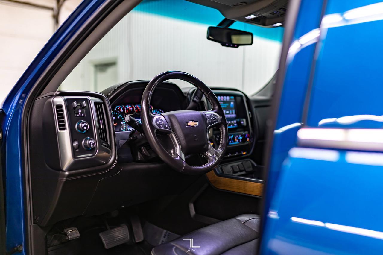 2018 Chevrolet Silverado 1500 4x4 Crew Cab LTZ Leather Roof BCam Red Deer AB