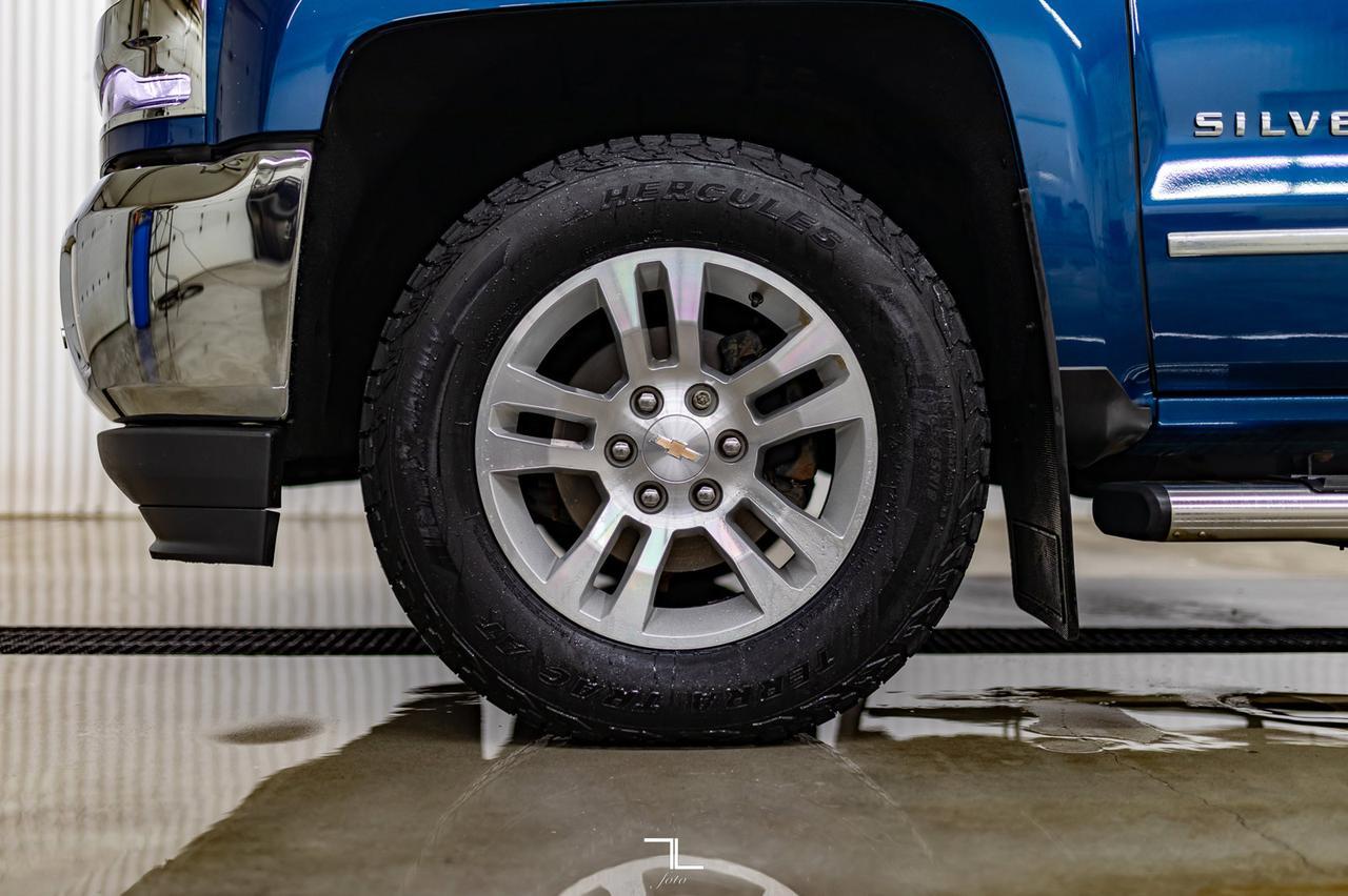 2018 Chevrolet Silverado 1500 4x4 Crew Cab LTZ Leather Roof BCam Red Deer AB