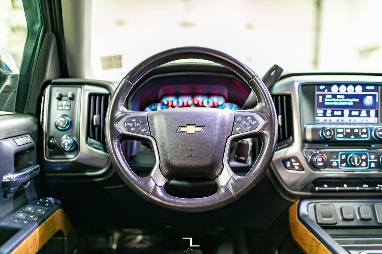 2018 Chevrolet Silverado 1500 4x4 Crew Cab LTZ Leather Roof BCam Red Deer AB