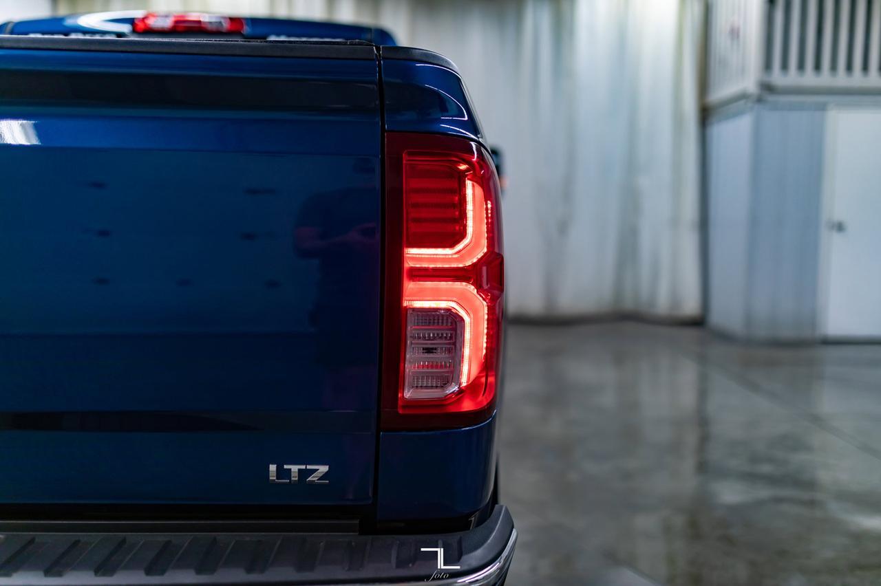 2018 Chevrolet Silverado 1500 4x4 Crew Cab LTZ Leather Roof BCam Red Deer AB