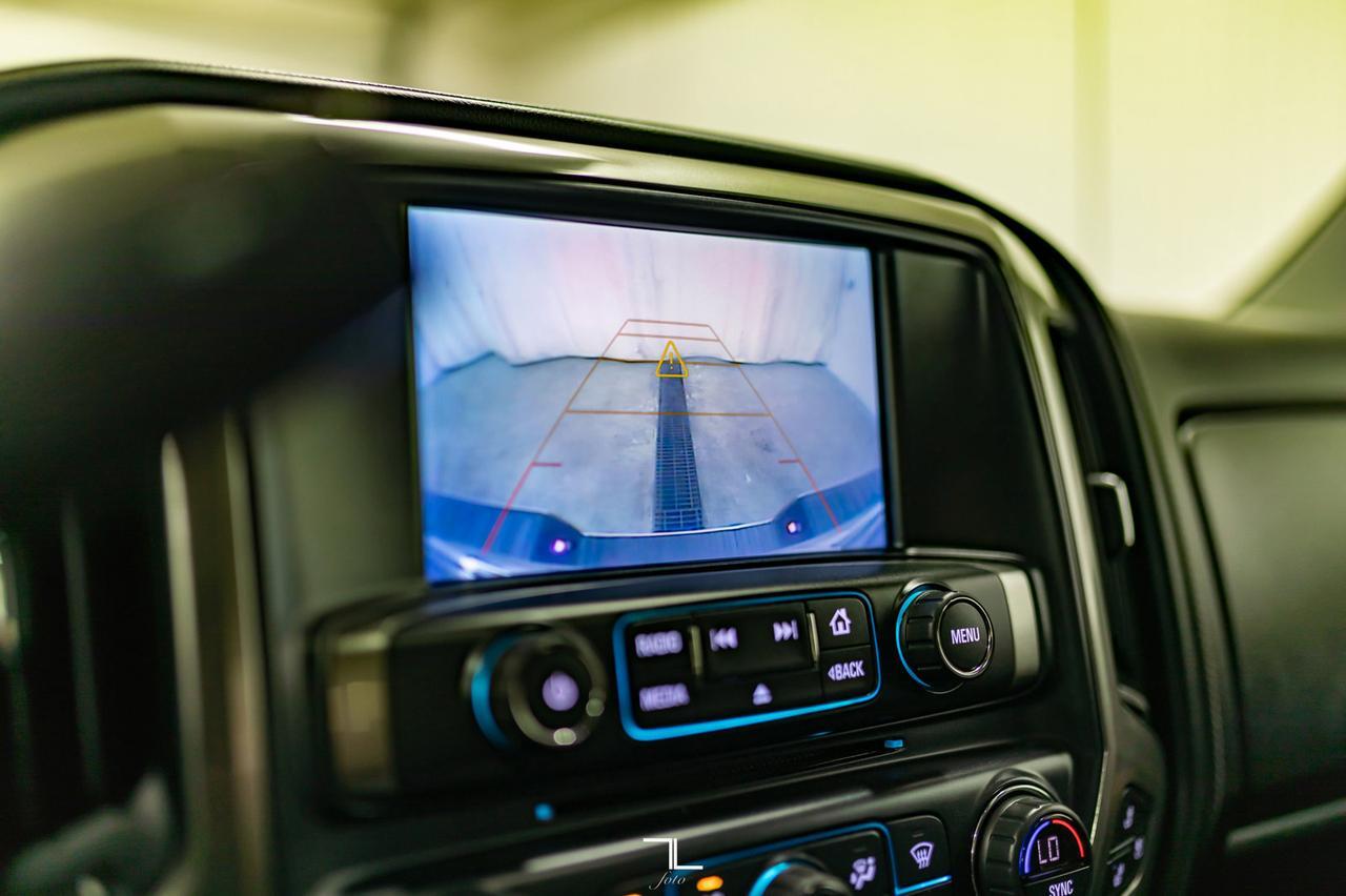 2018 Chevrolet Silverado 1500 4x4 Crew Cab LTZ Leather Roof BCam Red Deer AB