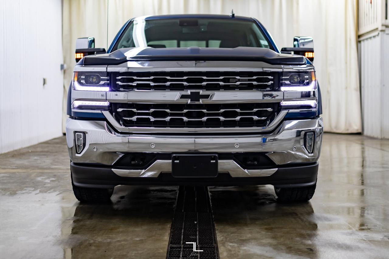 2018 Chevrolet Silverado 1500 4x4 Crew Cab LTZ Leather Roof BCam Red Deer AB