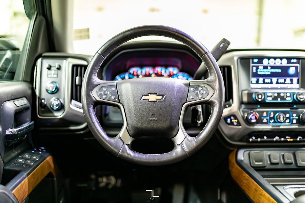 2018 Chevrolet Silverado 1500 4x4 Crew Cab LTZ Leather Roof BCam Red Deer AB