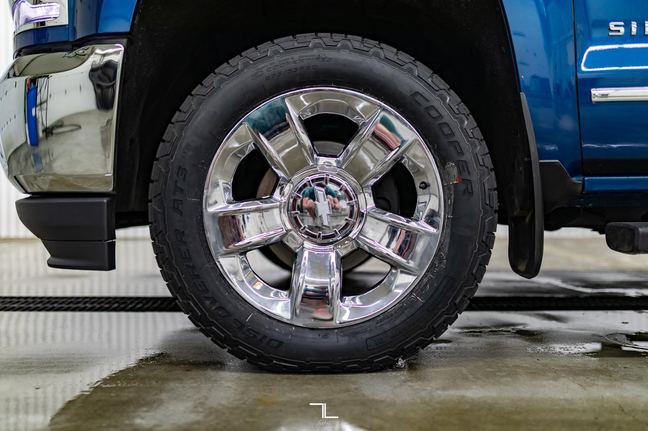 2018 Chevrolet Silverado 1500 4x4 Crew Cab LTZ Leather Roof BCam Red Deer AB