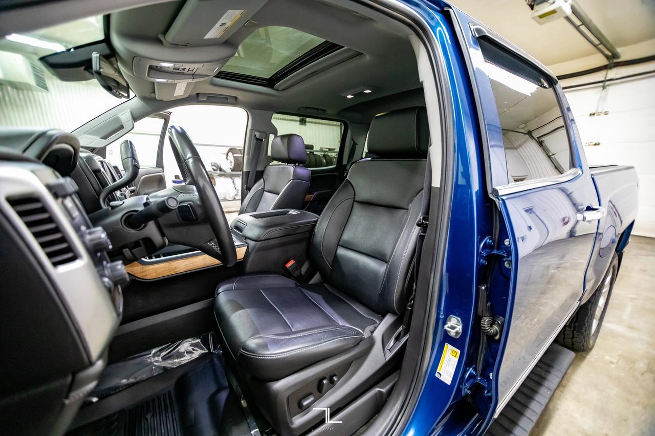 2018 Chevrolet Silverado 1500 4x4 Crew Cab LTZ Leather Roof BCam Red Deer AB