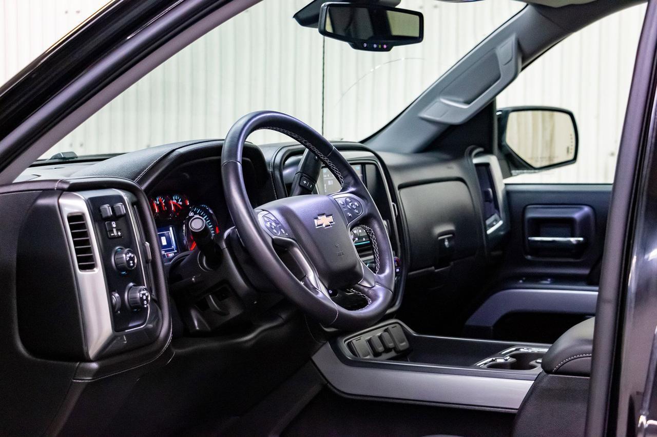 2018 Chevrolet Silverado 1500 4x4 Crew Cab LTZ Leather Roof Nav Red Deer AB