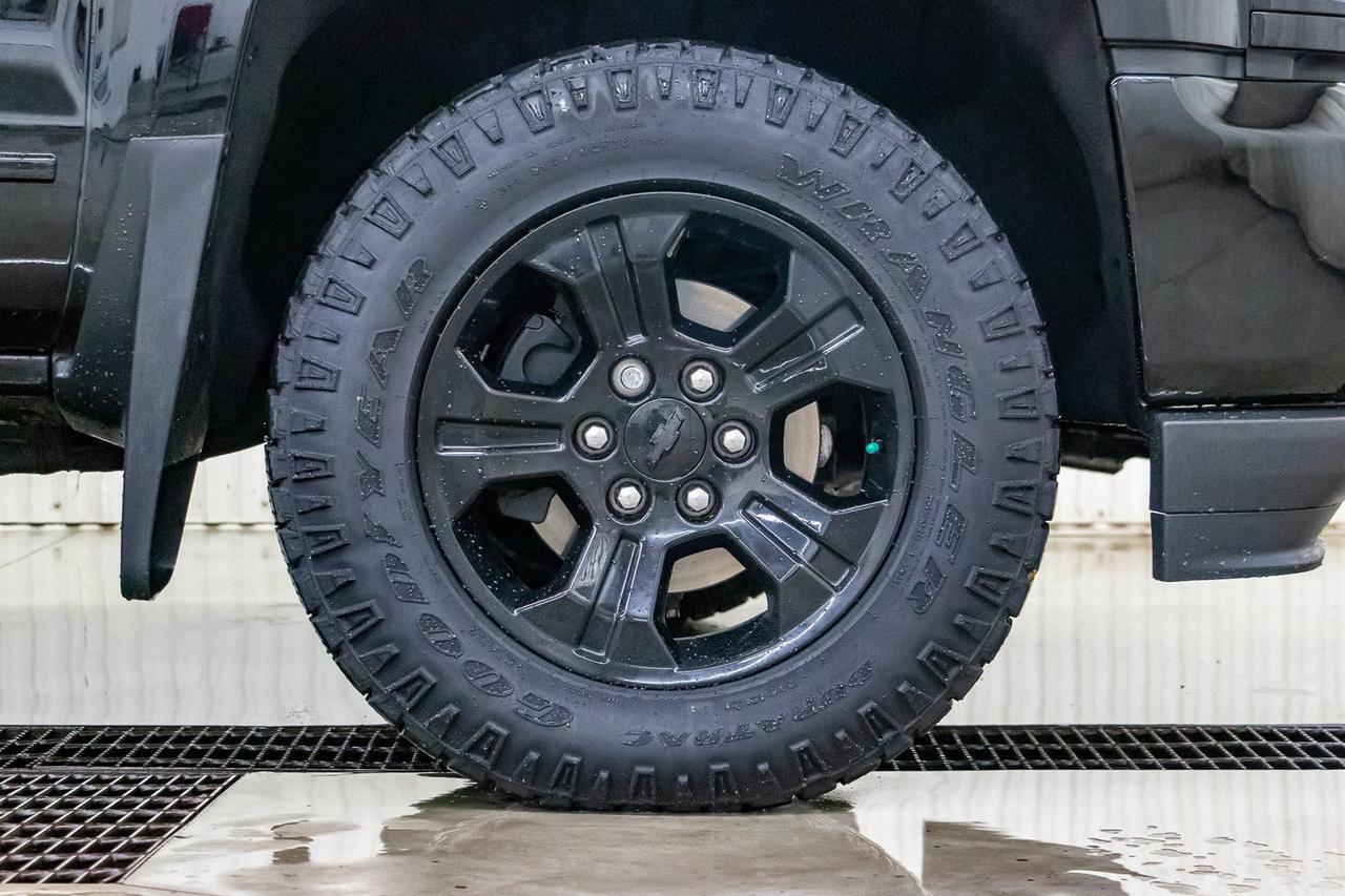 2018 Chevrolet Silverado 1500 4x4 Crew Cab LTZ Leather Roof Nav Red Deer AB