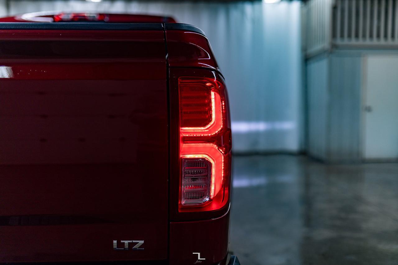 2018 Chevrolet Silverado 1500 4x4 Crew Cab LTZ Leather Roof Nav Red Deer AB